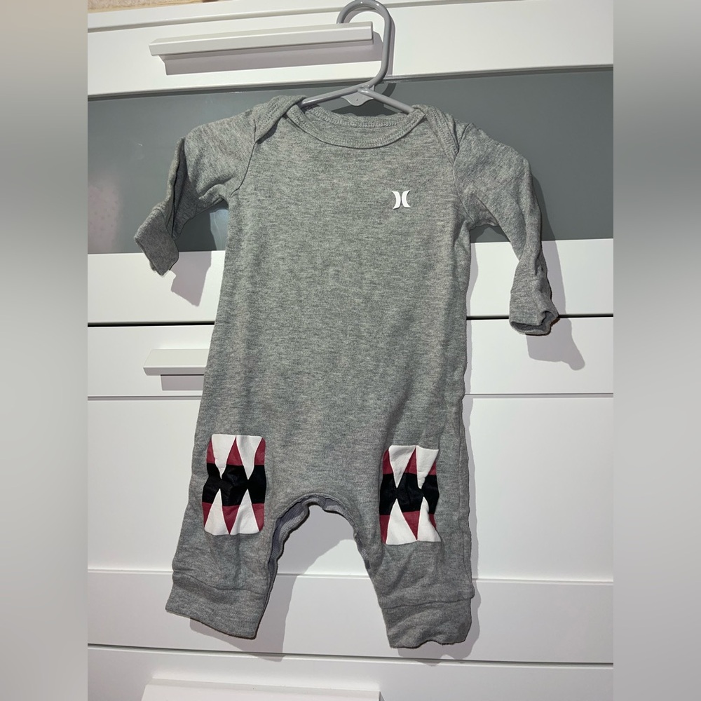 Hurley Gray Kids Footie with Red and Black Accents